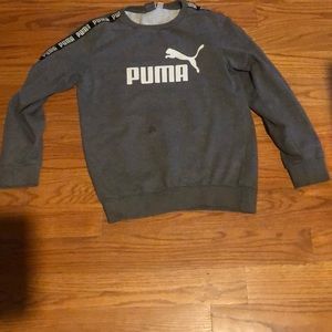 Puma v-neck